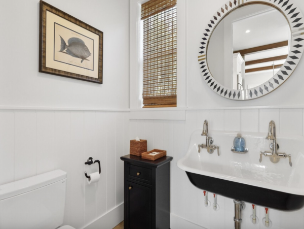 Beachside Four Bedrooms Vacation Home in Anna Maria